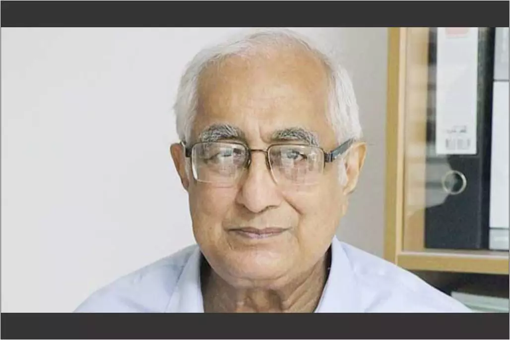 অধ্যাপক ড. জামিলুর রেজা চৌধুরী যানজট সমস্যা অব্যাহত থাকলে বাংলাদেশের সার্বিক অর্থনৈতিক উন্নয়ন সম্ভব নয়