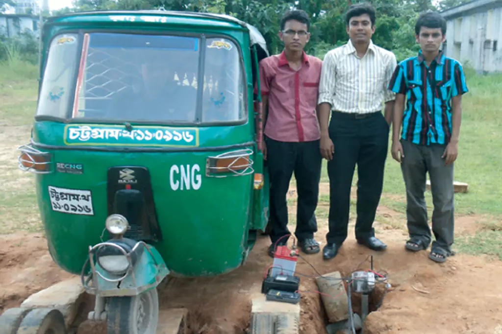 āĻĒā§āϰāĻāϞā§āĻĒāĻāĻŋāϰ āϤāϤā§āϤā§āĻŦāĻžāĻŦāϧāĻžā§āĻā§āϰ āϏāĻā§āĻā§ āĻāĻĻā§āĻāĻžāĻŦāύāĻāĻžāϰ⧠āϤāϰā§āĻŖ āĻĒā§āϰāĻā§āĻļāϞ⧠āĻŽā§ā§āĻžāĻā§āĻā§āĻŽ āĻšā§āϏā§āύ āϏāύā§āĻ (āĻĄāĻžāύā§) āĻ āĻļāĻžāĻšāĻžāĻĻāĻžā§ āĻšā§āϏā§āύ āĻŽāĻžāύāĻŋāĻ (āĻŦāĻžāĻā§ā§)