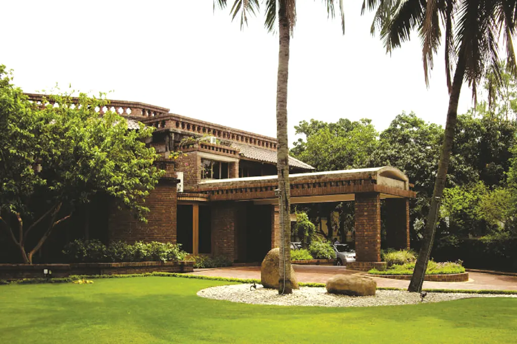 আজীজ খান রেসিডেন্স
