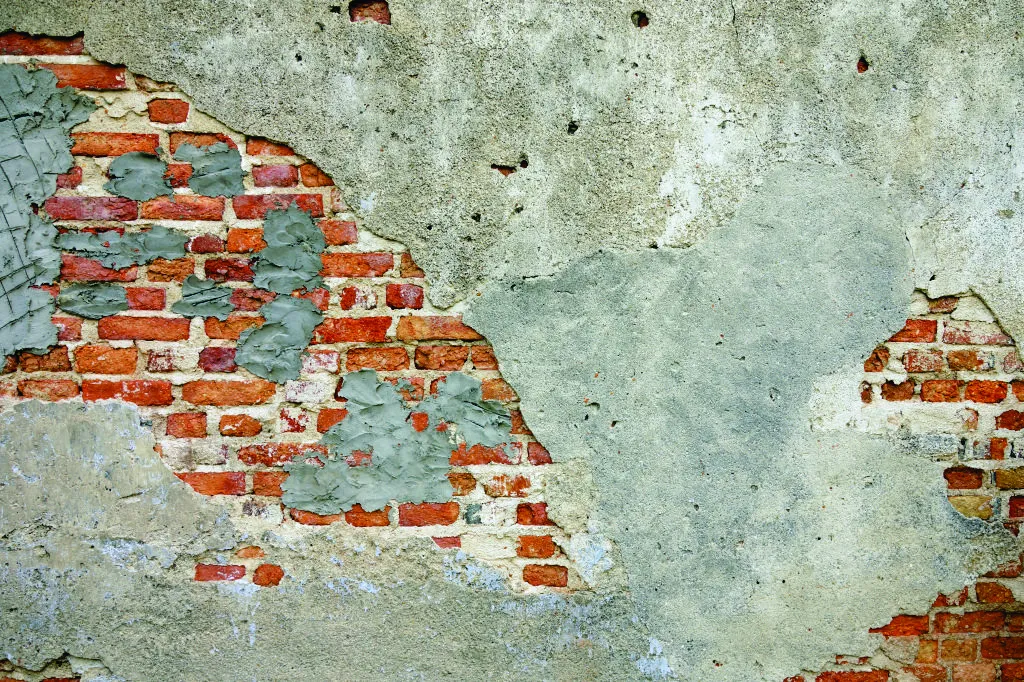 ইট দেয়ালের ত্রুটি মেরামতে